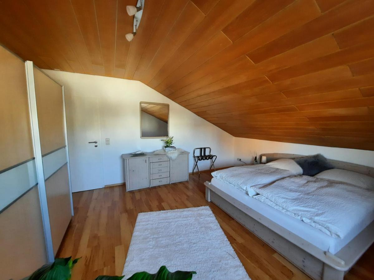 אפינגן Pflaumers Ferienwohnung מראה חיצוני תמונה