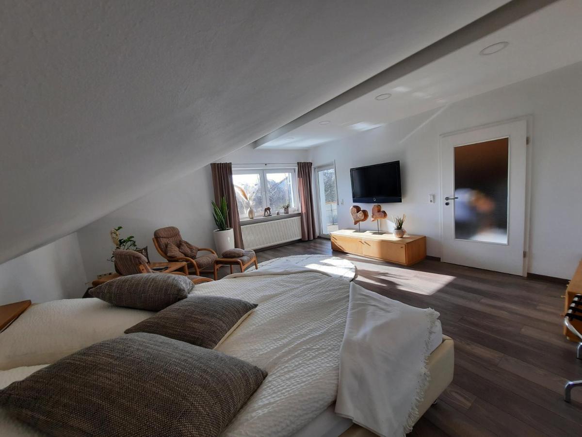 אפינגן Pflaumers Ferienwohnung מראה חיצוני תמונה